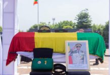 MALI : LA NATION REND HOMMAGE AU GÉNÉRAL SADO CAMARA, MINISTRE DE LA DÉFENSE, TOMBÉ À KATI