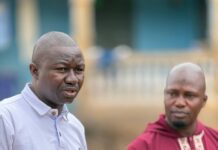 KISSIDOUGOU : « LES AUTORITÉS COMMUNALES ÉVALUENT L’AVANCÉE DES TRAVAUX D’ÉLECTRICITÉ ET D’HYDRAULIQUE »